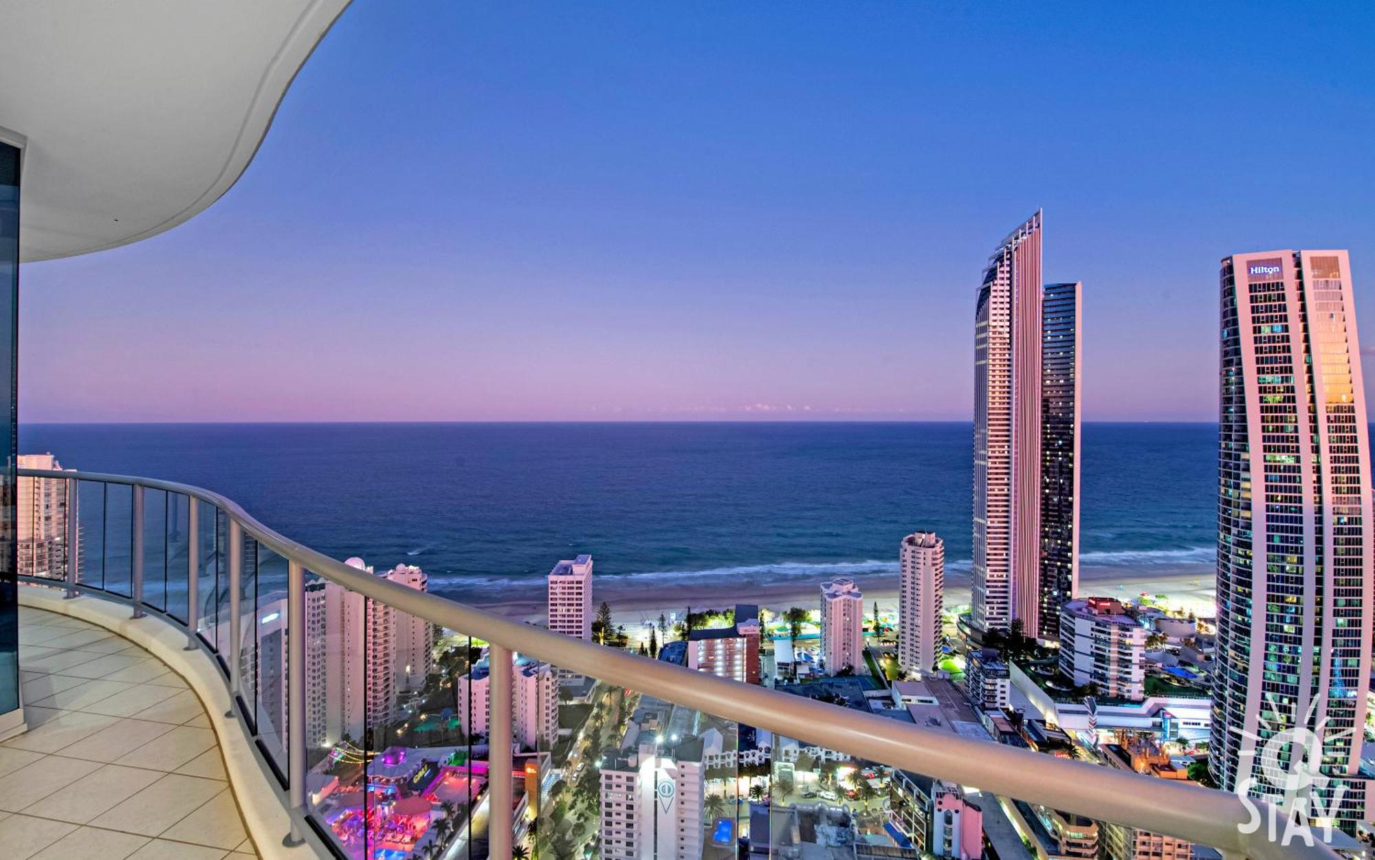 Chevron Renaissance Surfers Paradise Mid Week Madness Deal - Q Stay Gold Coast Eksteriør billede